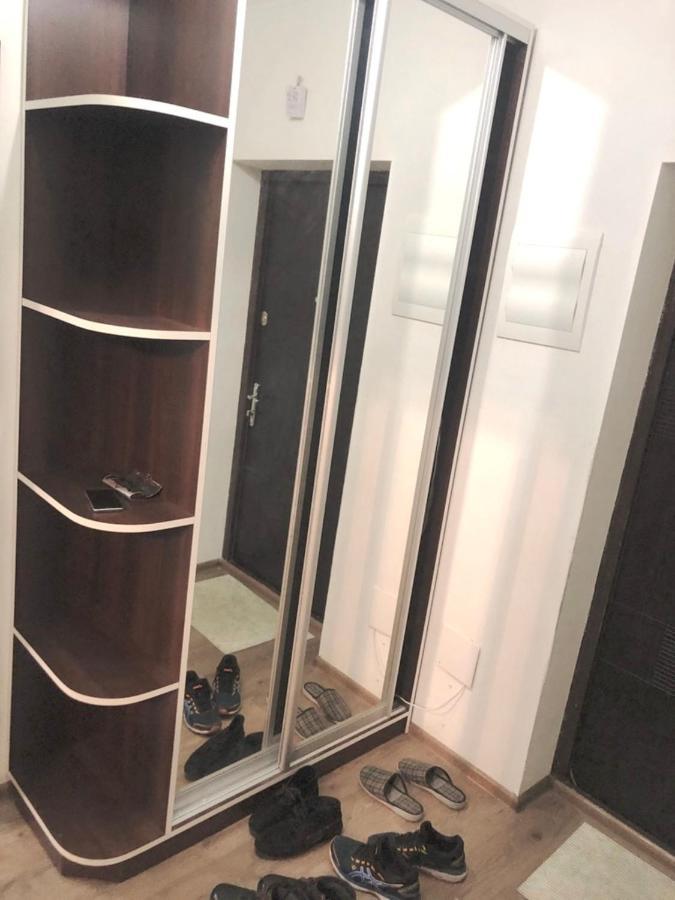 Жд Вокзал Пр Победы 67-В Метро Нивки Парк Шулявка Apartment เคียฟ ภายนอก รูปภาพ