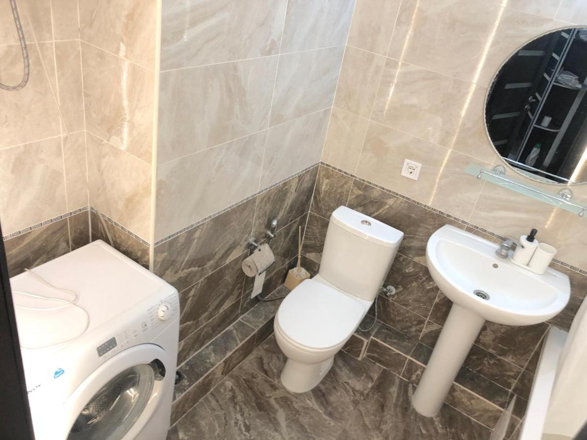 Жд Вокзал Пр Победы 67-В Метро Нивки Парк Шулявка Apartment เคียฟ ภายนอก รูปภาพ